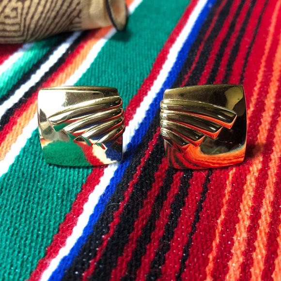 Vintage Monet Earrings - Picture 3 of 5